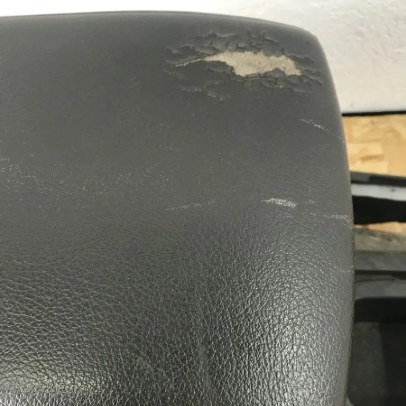 Cotiera centrala / Nissan Navara D40 2007 / Interior