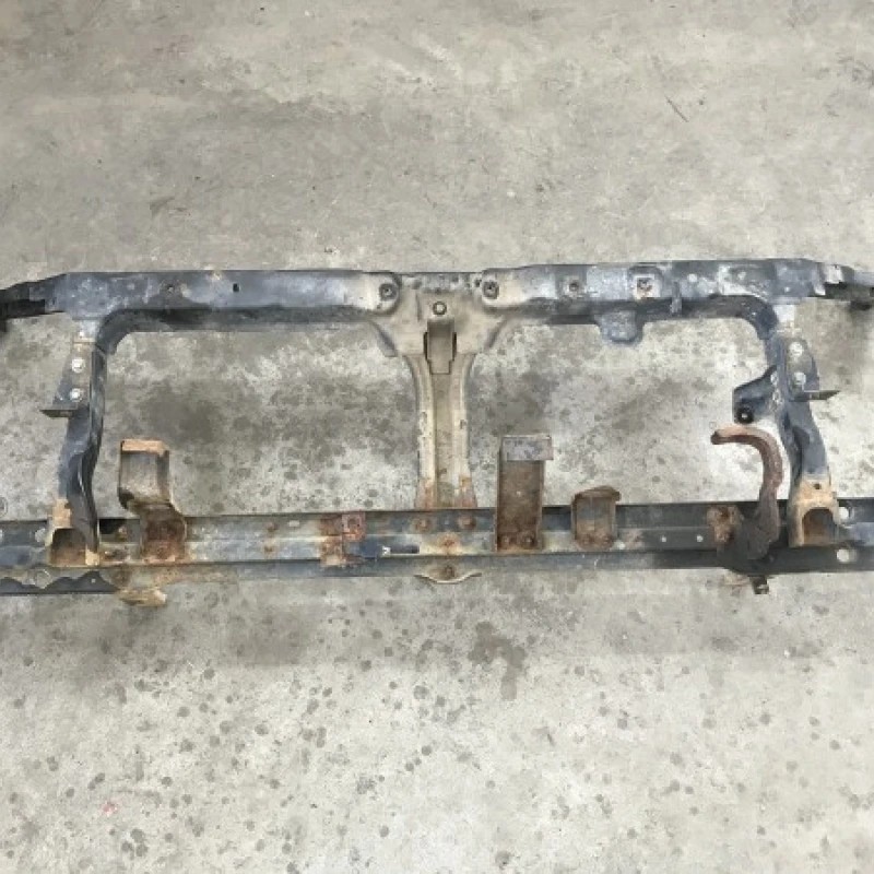 Trager / Nissan Navara D40 2007 / Caroserie, oglinzi si faruri
