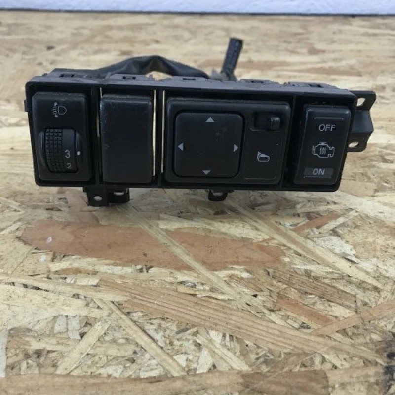 Panou butoane / Nissan Navara D40 2007 / Interior