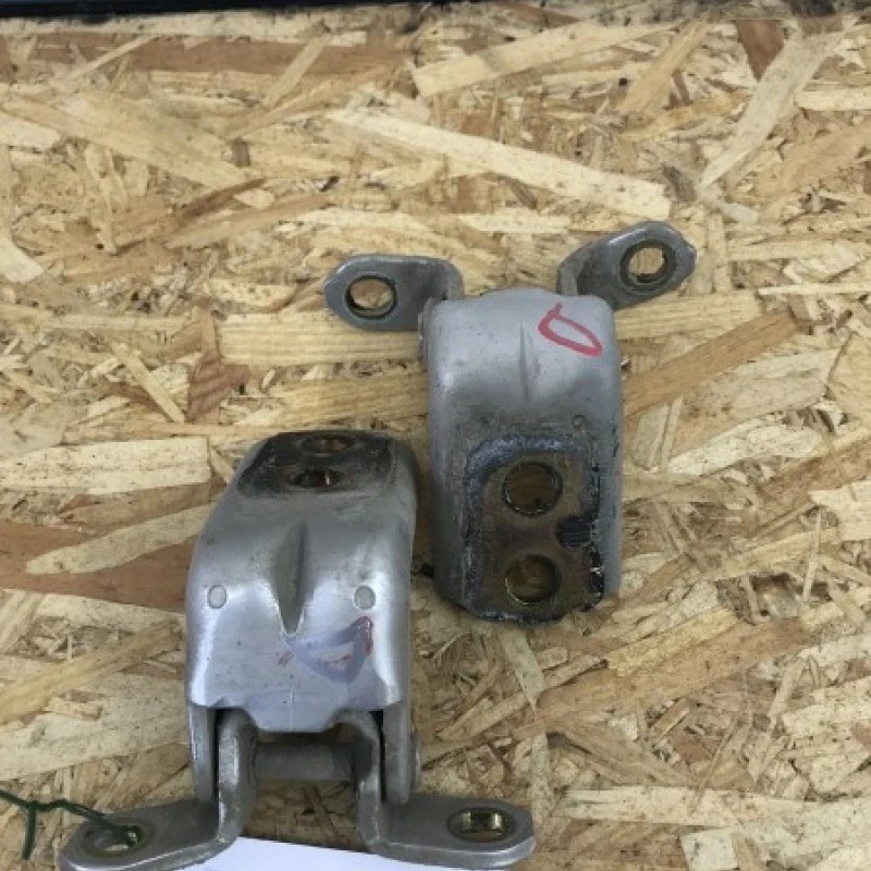 Balamale usa dreapta fata / Nissan Navara D40 2007 / Caroserie, oglinzi si faruri