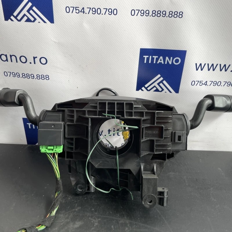 Spira volan cu manete / Land Rover Range Rover Sport Range Rover Sport 2011 / Audio si electronice