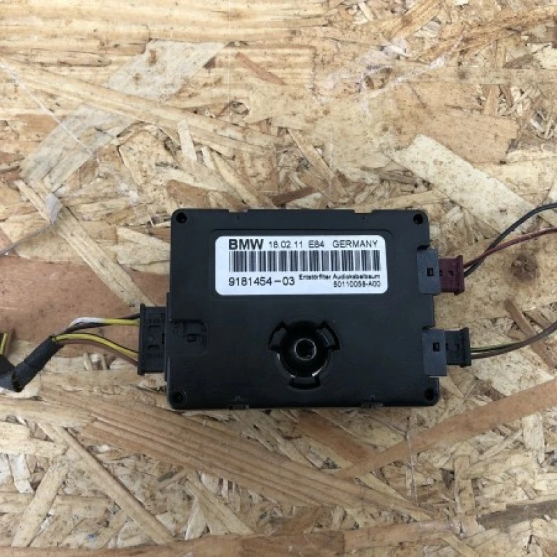 Amplificator semnal antena BMW 