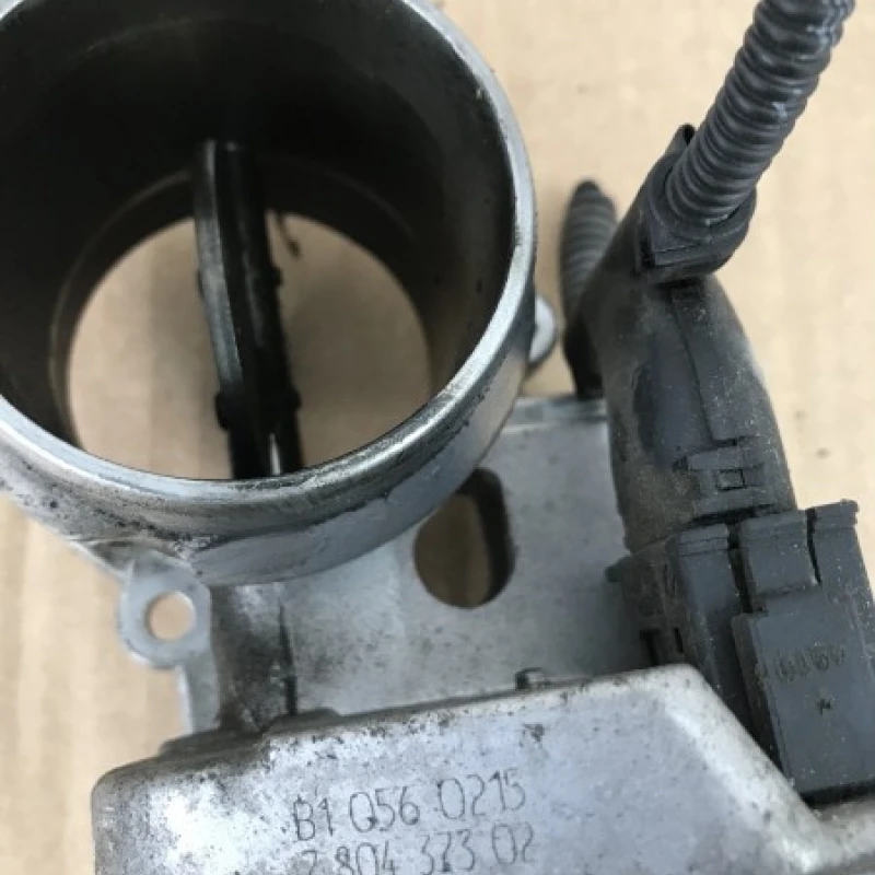 Clapeta acceleratie / BMW X1 E84 2009 / Motor, racire si evacuare