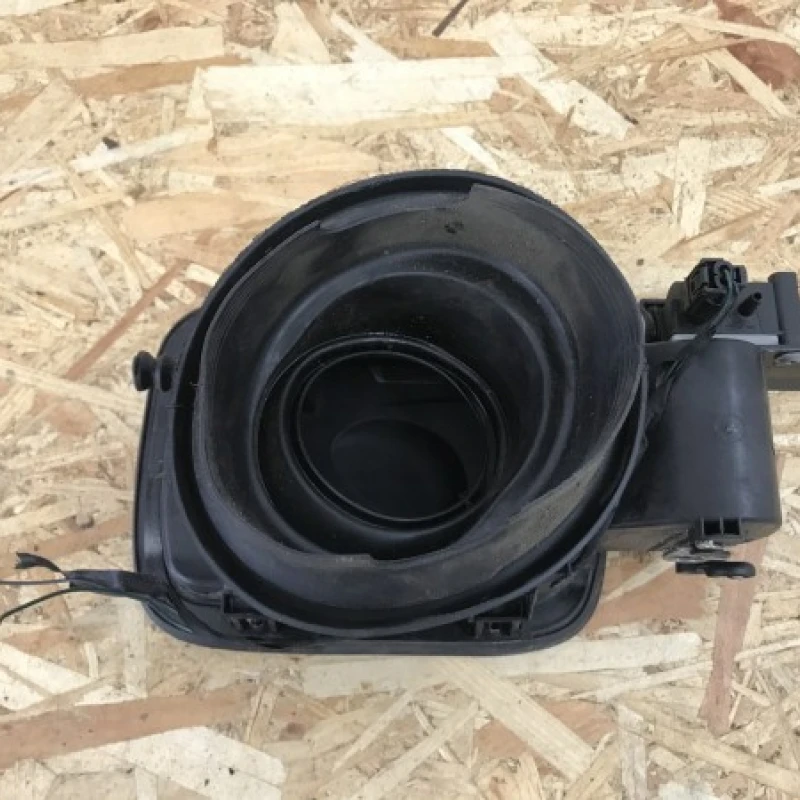 Capac rezervor / BMW X1 E84 2009 / Caroserie, oglinzi si faruri