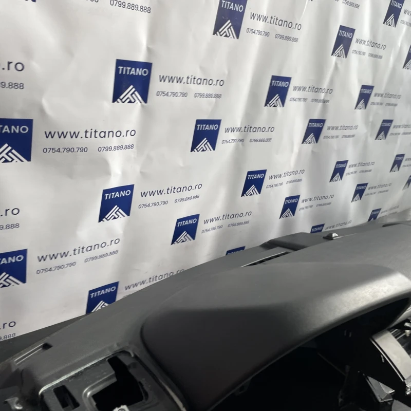 Plansa bord / Land Rover Range Rover Sport Range Rover Sport 2011 / Interior