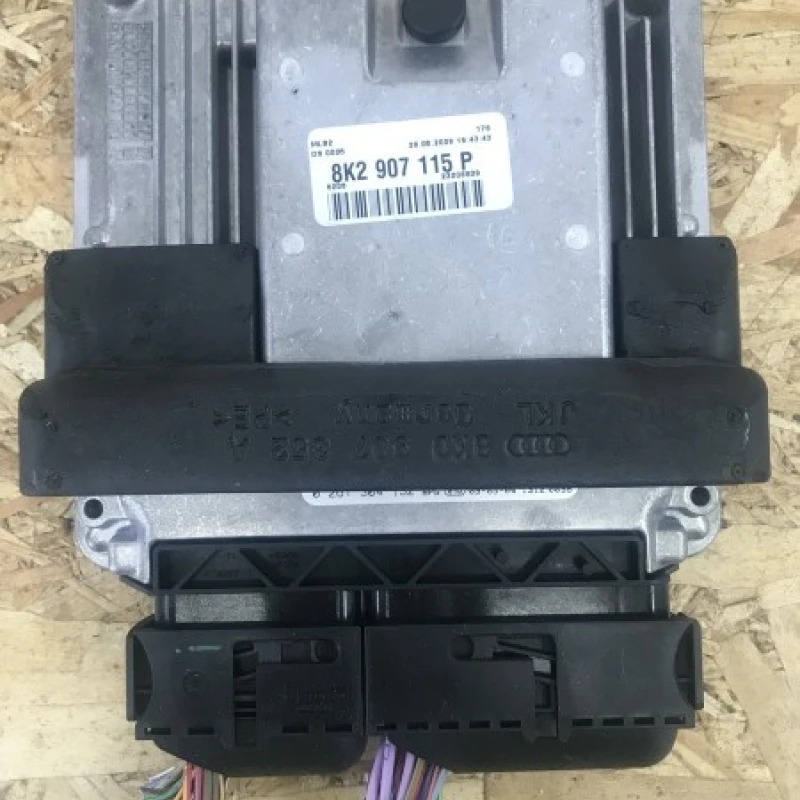 Calculator motor ECU Audi 