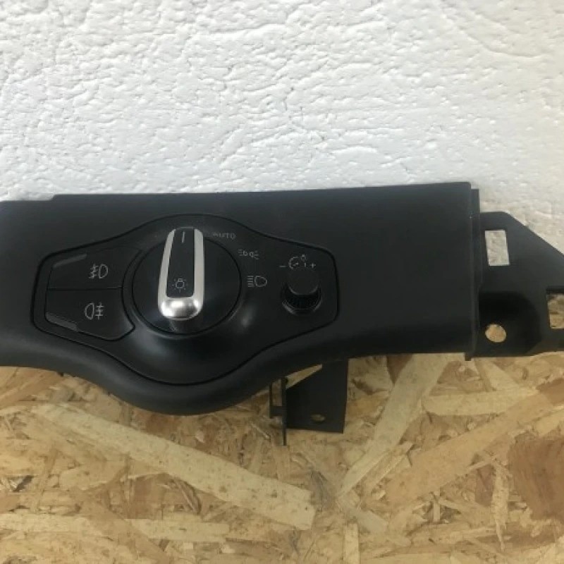 Bloc lumini / Audi A5 8T 2010 / Audio si electronice