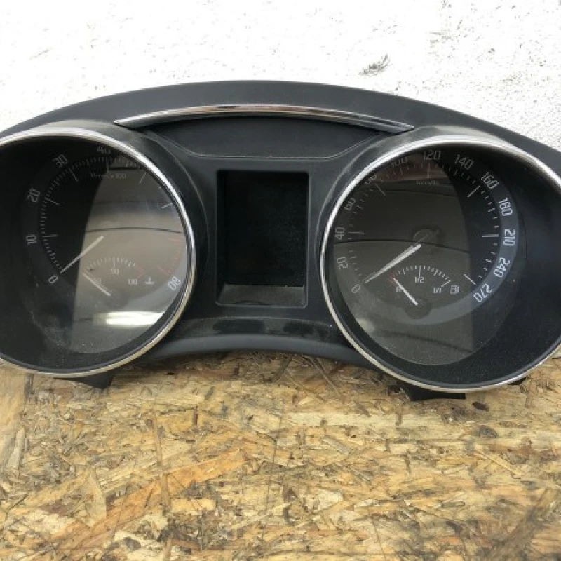 Ceas bord Skoda 