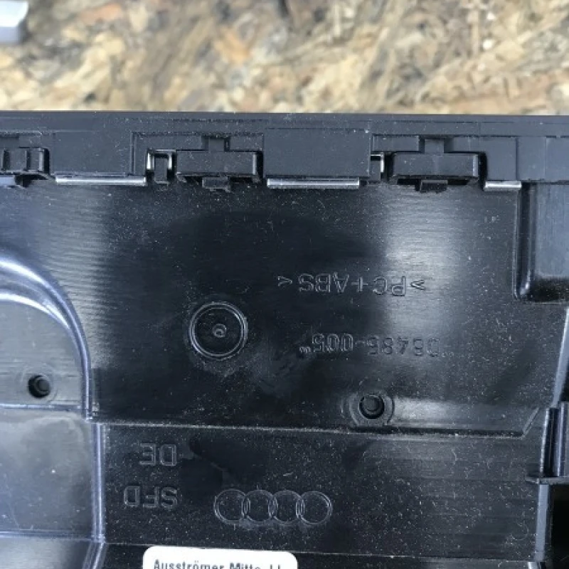 Grile ventilatie bord iluminate / Audi A5 8T 2010 / Climatizare