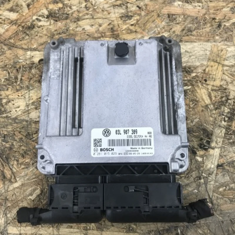 Calculator motor ECU Volkswagen 
