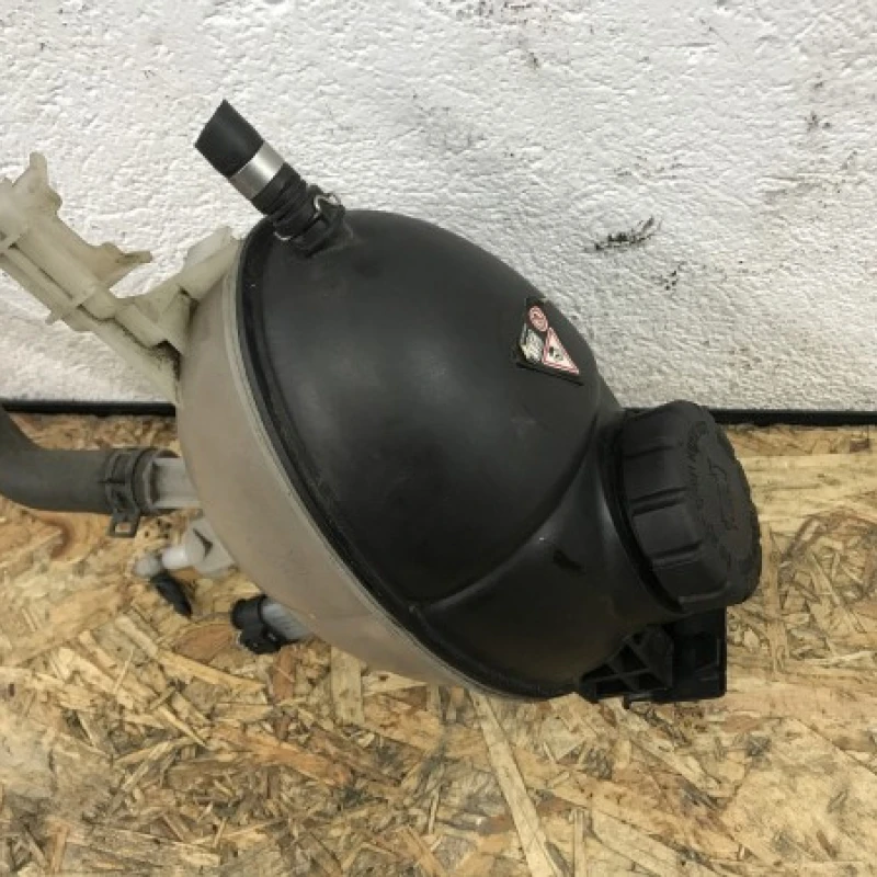 Vas expansiune / Mercedes-Benz GLK Class X204 2009 / Motor, racire si evacuare