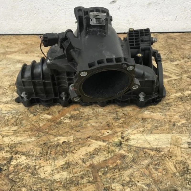 Galerie admisie / Mercedes-Benz GLK Class X204 2009 / Motor, racire si evacuare
