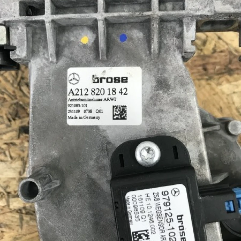 Motor haion electric / Mercedes-Benz GLK Class X204 2009 / Altele