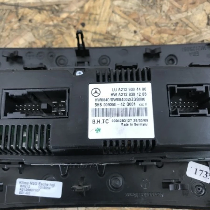 Panou climatronic cu trim / Mercedes-Benz E Class W212 2009 / Climatizare