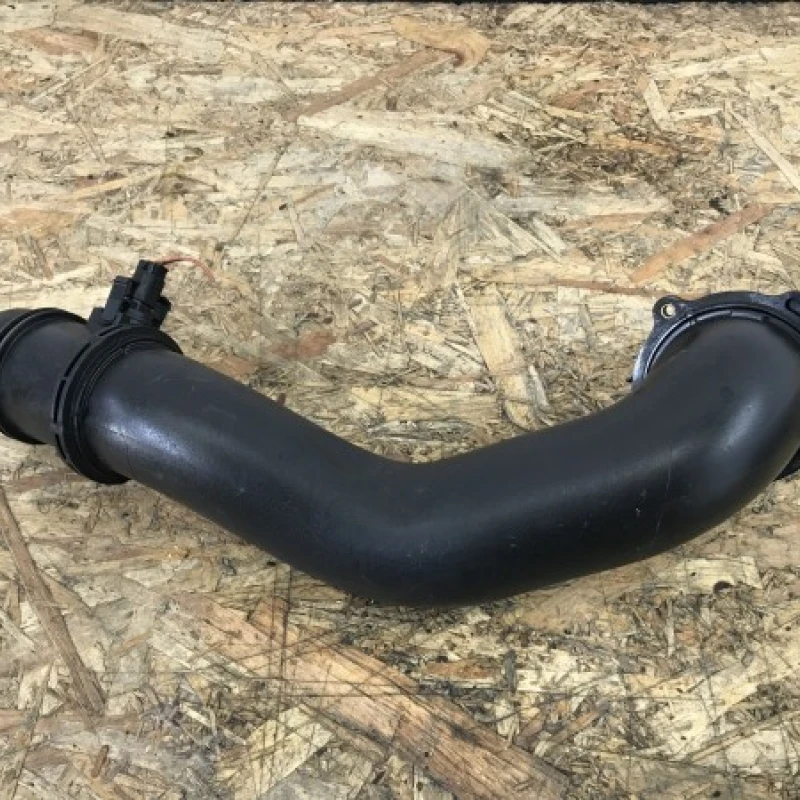 Tub intercooler / Mercedes-Benz E Class W212 2009 / Motor, racire si evacuare