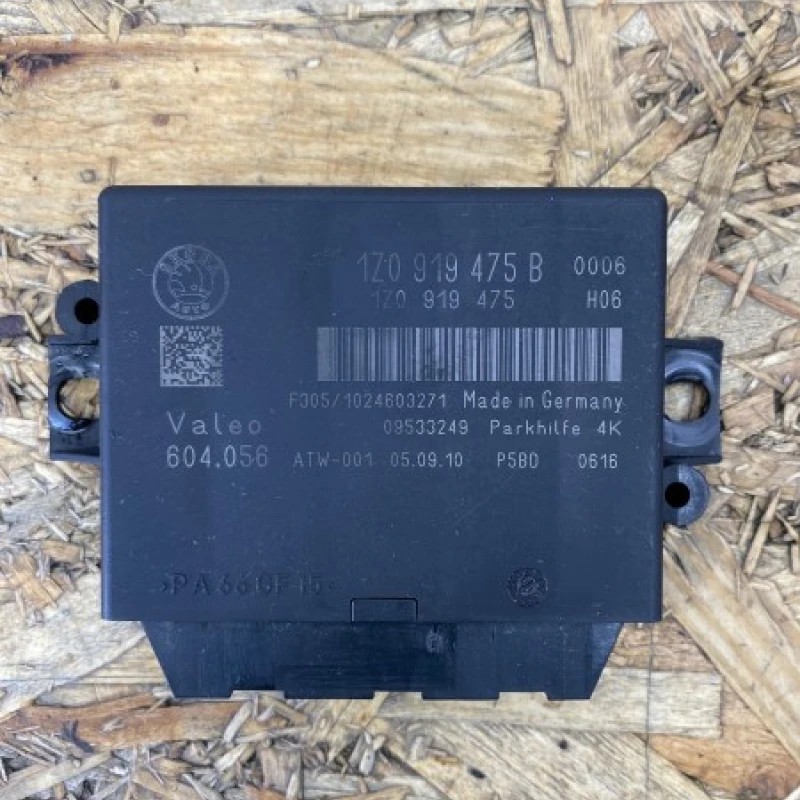 Modul calculator senzori parcare / Skoda Octavia 2 1Z 2011 / Audio si electronice