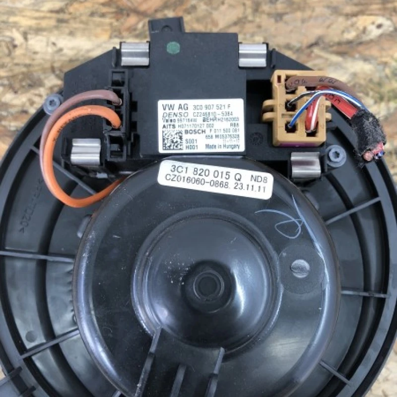 Ventilator bord cu releu Volkswagen 