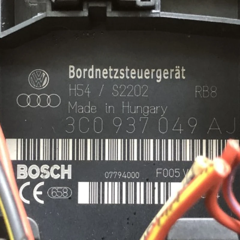 Calculator confort / Volkswagen Touran 1T Cross 2008 / Audio si electronice