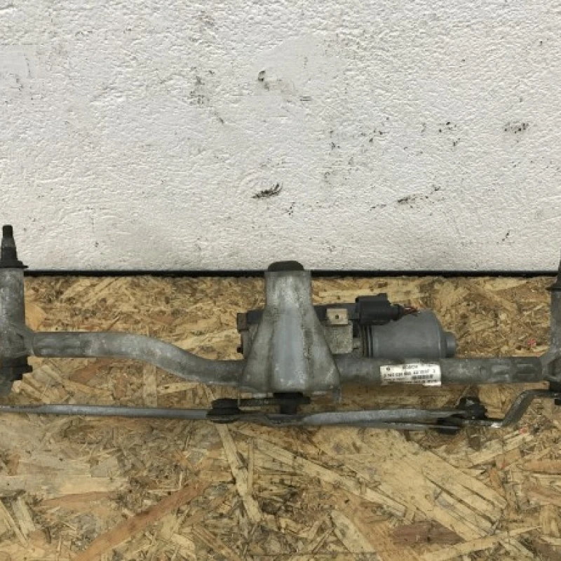Ansamblu stergator fata cu motoras Volkswagen 