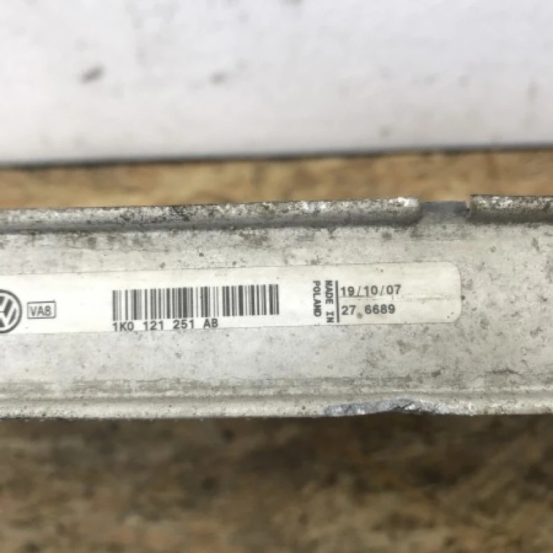 Radiator apa / Volkswagen Touran 1T Cross 2008 / Motor, racire si evacuare