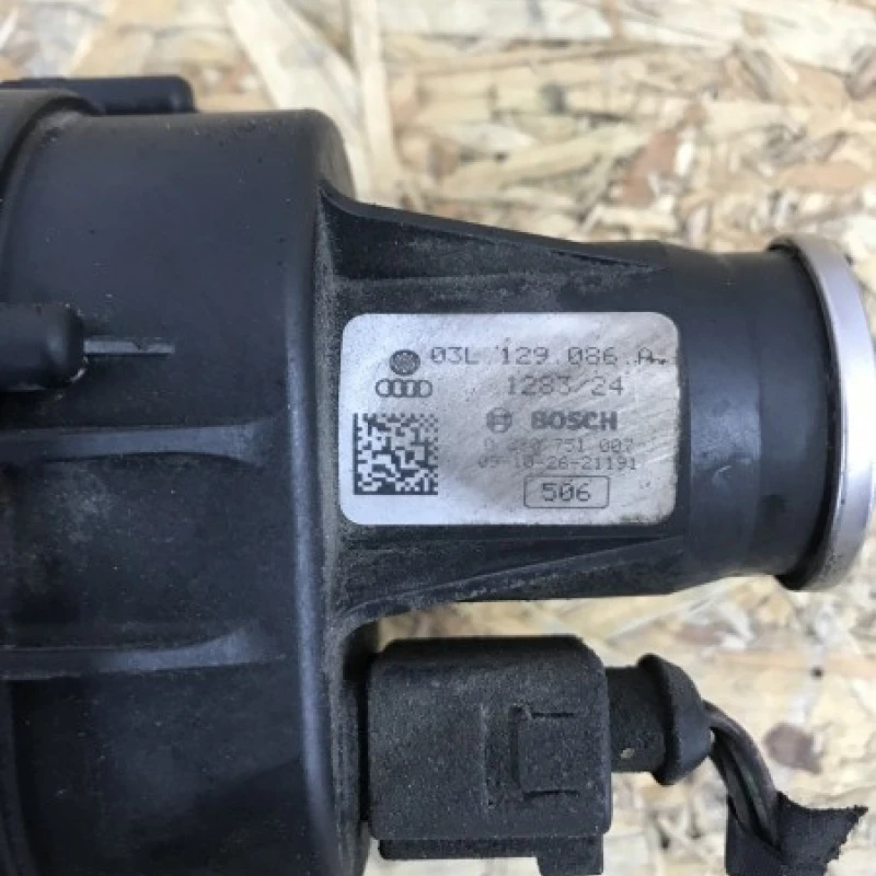 Galerie de admisie / Volkswagen Polo 6R 2010 / Motor, racire si evacuare