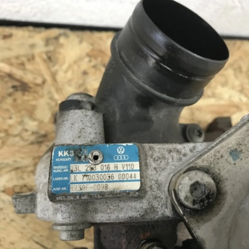 Turbosuflanta Turbina / Volkswagen Polo 6R 2010 / Motor, racire si evacuare