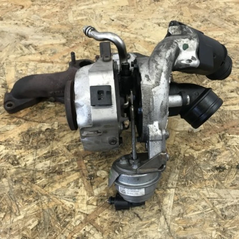Turbosuflanta turbina / Audi A3 8P 2011 / Motor, racire si evacuare