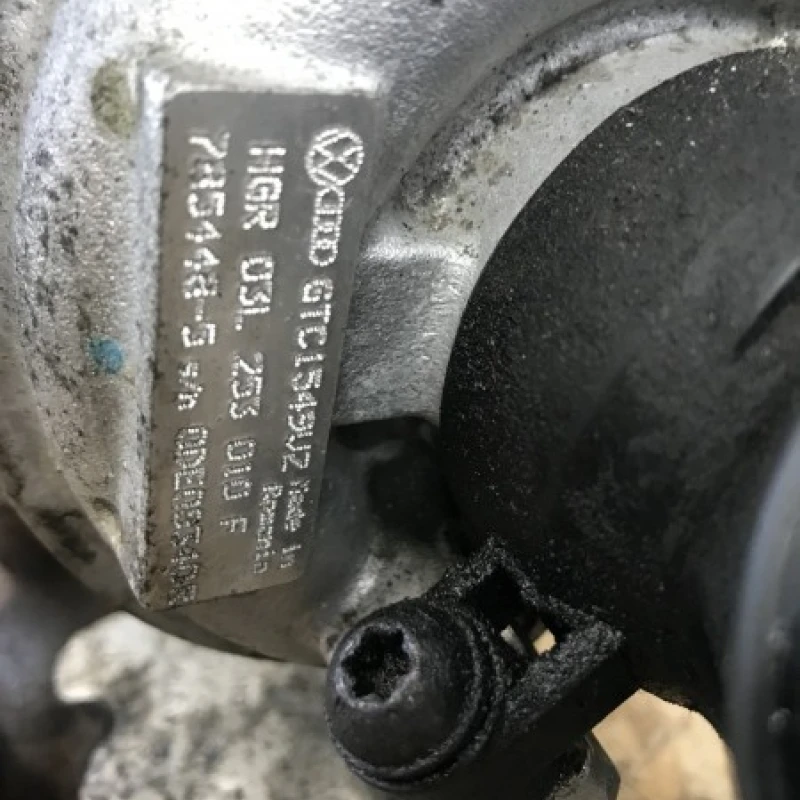 Turbosuflanta turbina / Audi A3 8P 2011 / Motor, racire si evacuare