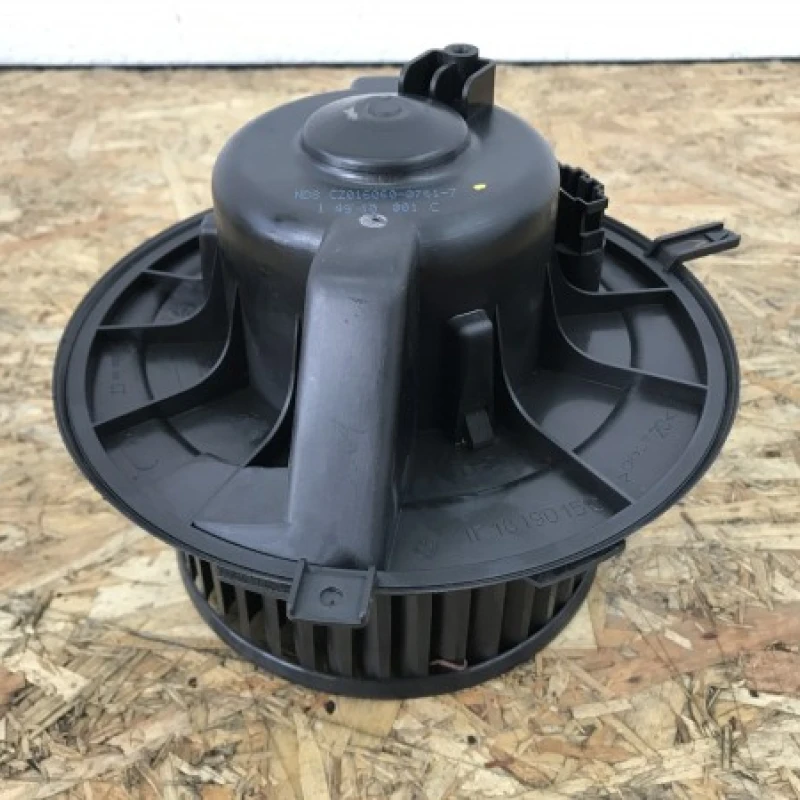 Ventilator aeroterma bord / Volkswagen Golf MK6 2010 / Climatizare