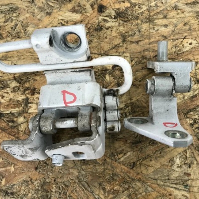 Balamale usa dreapta fata / Volkswagen Golf MK6 2010 / Caroserie, oglinzi si faruri