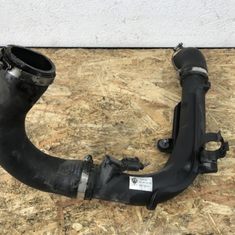 Furtun turbo plastic / Volkswagen Golf MK6 2010 / Motor, racire si evacuare