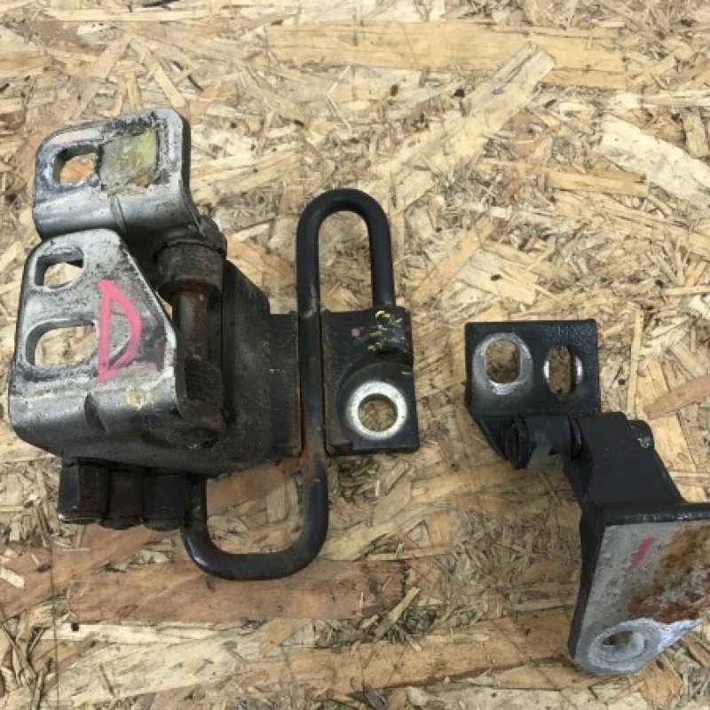 Balama usa dreapta / Volkswagen Golf MK6 2010 / Caroserie, oglinzi si faruri