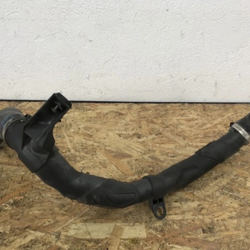 Furtun tub intercooler / Volkswagen Golf MK6 2010 / Motor, racire si evacuare