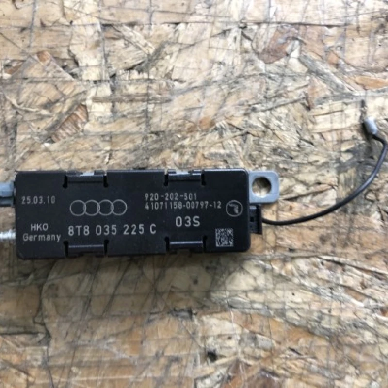 Amplificator antena radio Audi 