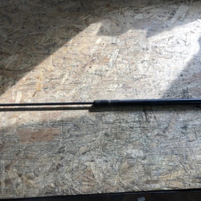 Amortizor capota fata Volkswagen Golf MK6 2010
