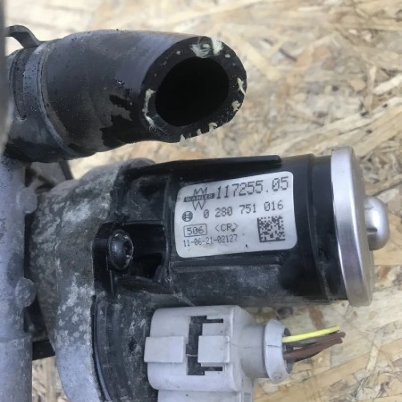 Racitoare gaze EGR / Volkswagen Passat B7 2012 / Motor, racire si evacuare
