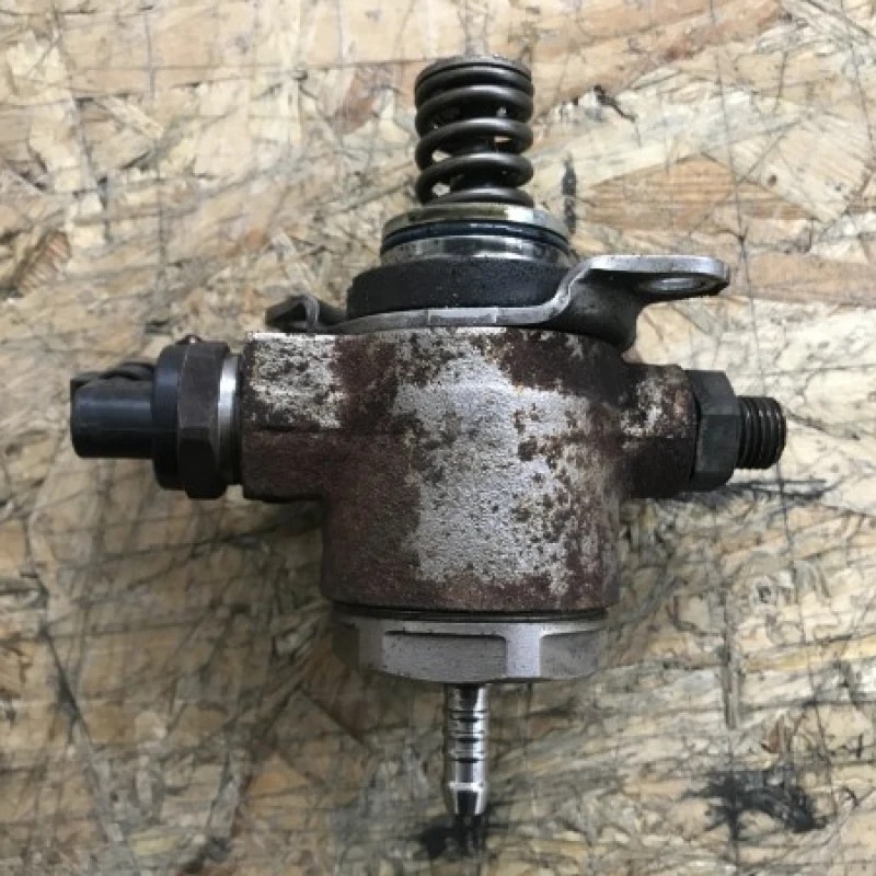 Pompa injectie / Volkswagen Sharan 7N 2012 / Motor, racire si evacuare