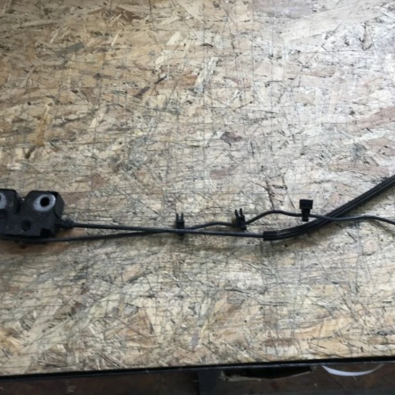 Mecanism inchidere iala capota fata Volkswagen 