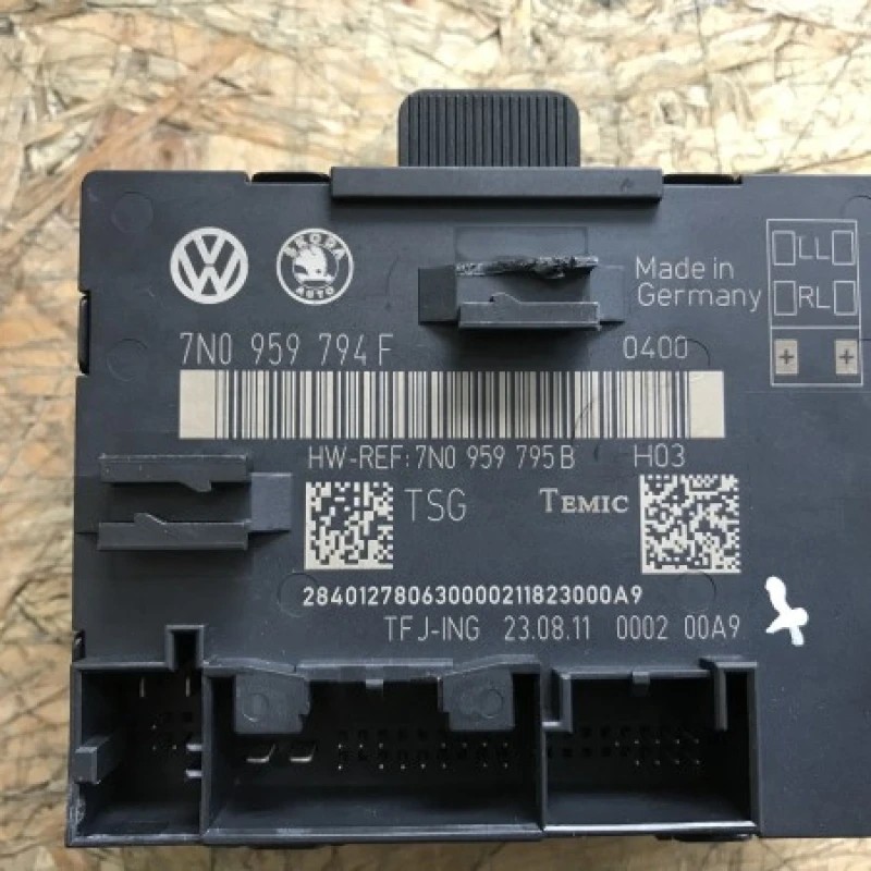 Modul confort usa dreapta spate / Volkswagen Sharan 7N 2012 / Audio si electronice