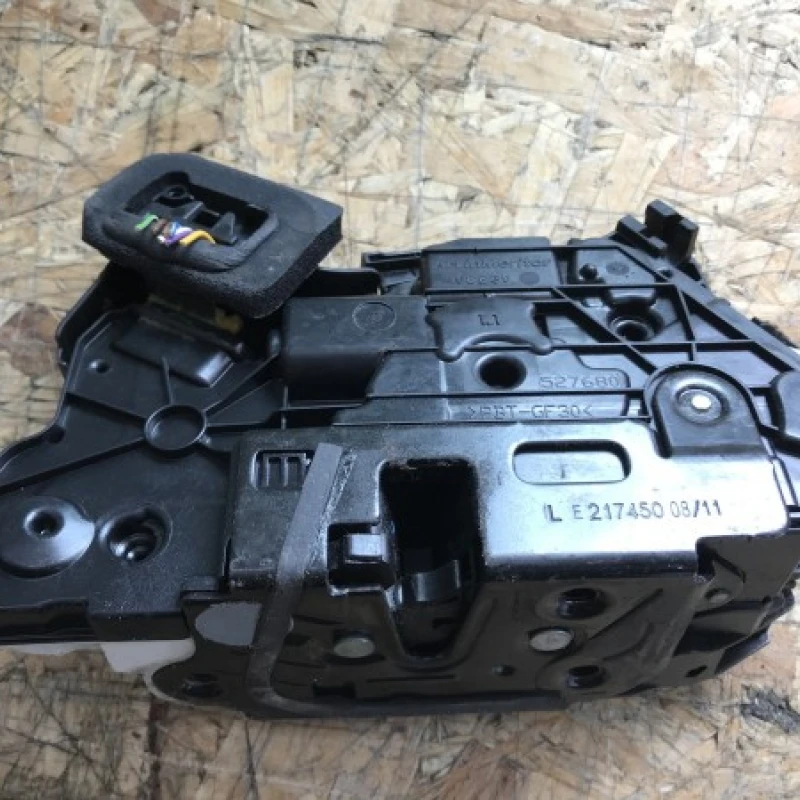 Iala broasca usa stanga fata Volkswagen 