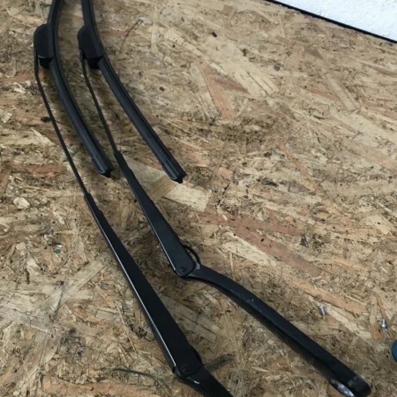 Stergatoare parbriz / BMW X3 E83 LCI 2010 / Caroserie, oglinzi si faruri