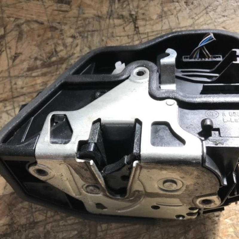Iala broasca usa stanga spate BMW 