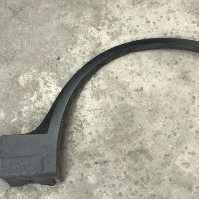 Ornament aripa dreapta fata BMW X3 E83 LCI 2010