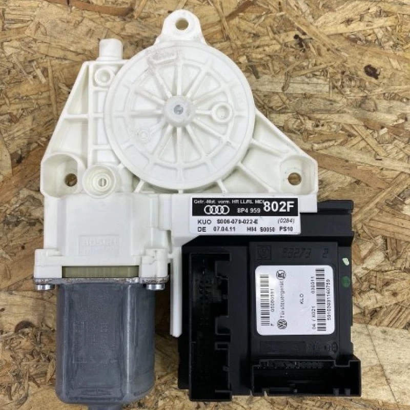Modul confort usa dreapta spate Audi A3 8P 2011