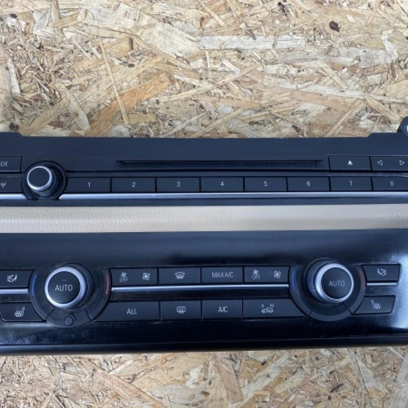Panou climatronic / BMW Seria 5 F10 2013 / Climatizare