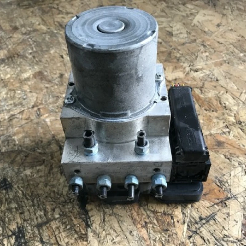 Pompa ABS / BMW Seria 5 F10 2013 / Frane