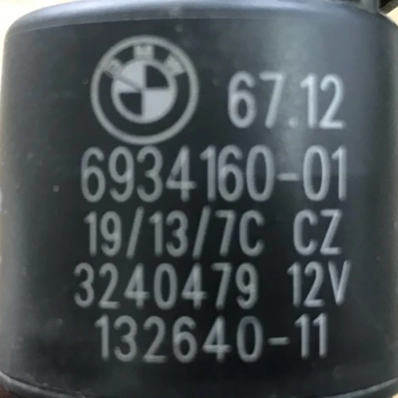 Motoras sprituitor / BMW Seria 5 F10 2013 / Audio si electronice