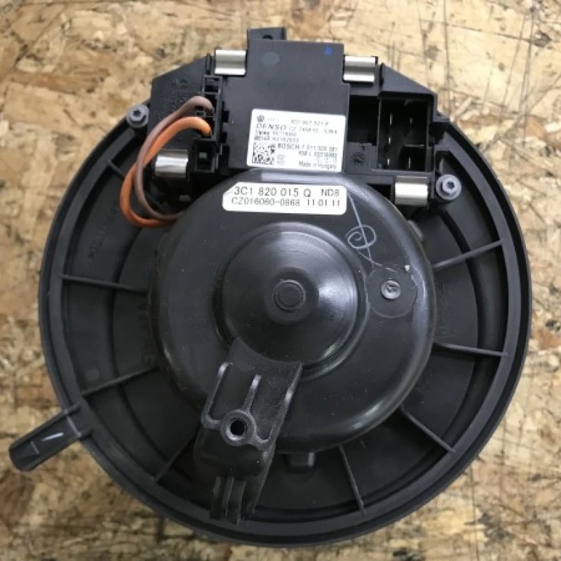 Aerotherma ventilatie cu releu / Volkswagen Passat B7 2012 / Climatizare