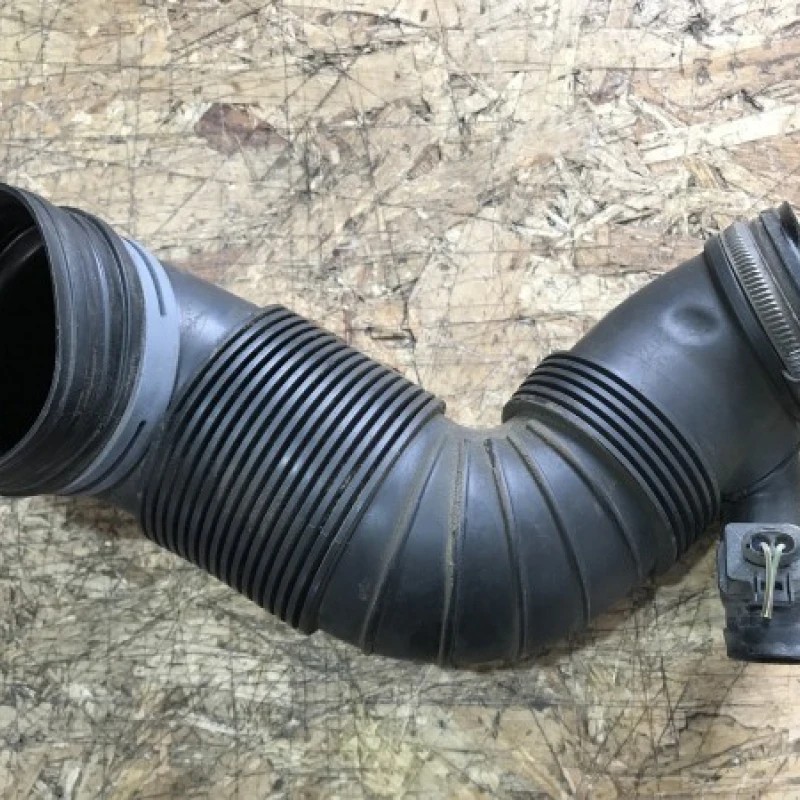 Tub aer / Volkswagen Passat B7 2012 / Motor, racire si evacuare