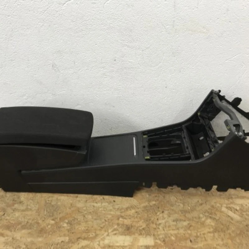Cotiera fata Volkswagen Passat B7 2012